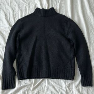 Point sur mock neck sweater size M